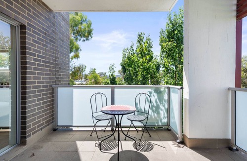 Franklin Apartment | Relaxed 2BR, 2BTH Apartment with Balcony & Parking