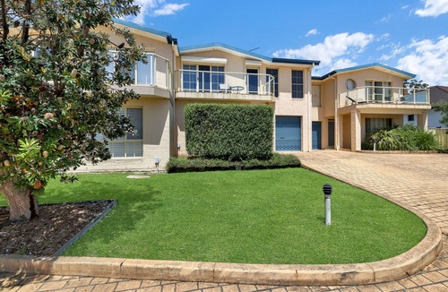 Huskisson Villa | Relaxed Coastal Getaway in Jervis Bay