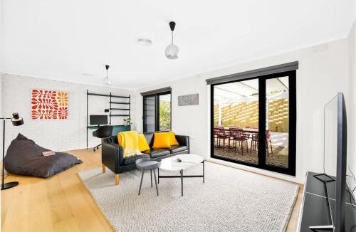 Mount Martha House | Relaxed Family Coastal Retreat in Leafy Mt Martha