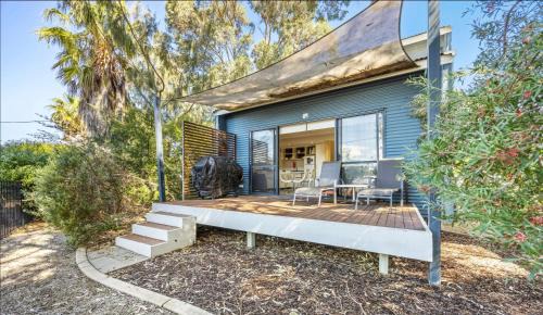Preston Beach House | Relaxing Beach shack at the Footprints complex