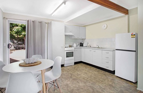 Pialba House | Relaxing Townhouse Steps from Hervey Bay Beach