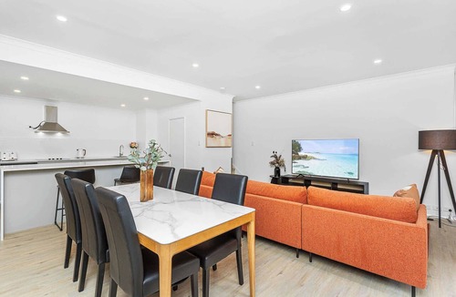 Northbridge Apartment | Renovated Townhouse in Northbridge