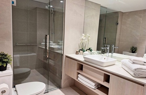 East Perth Hotel | Residence on Langley Park