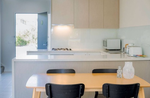 Williamstown House | Resort Living by the Bay