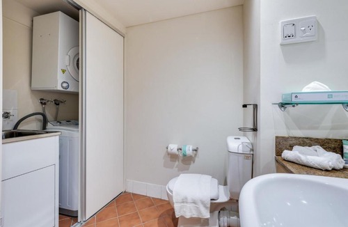 Darwin City Centre Apartment | Resort Style Getaway with King Bed Pool and Balcony