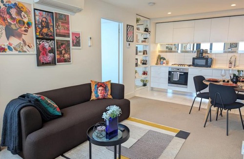 Melbourne Central Business District Apartment | Resort Style Melbourne Stay Near Queen Vic Market