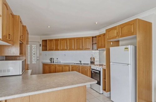 Umina Beach House | Resort Style Rock Pool Oasis
