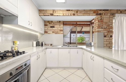 Bayswater House | Rest & River Ease – A Sepal Stay is a calm, comfortable Bayswater home designed for easy living, close to transport, parks, and Perth’s eastern corridor. Walking distance to the amazing river front .