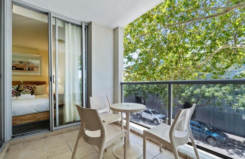 Chippendale Apartment | Retro Chippendale Stay - Pool & Gym Access