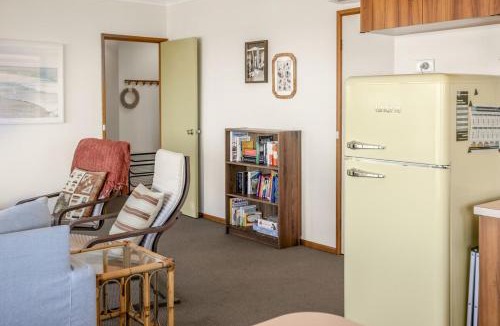 Fairhaven House | Retro Crest - beautiful ocean views