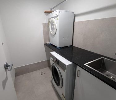 Spring Hill Apartment | Ridge Apartment Hotel