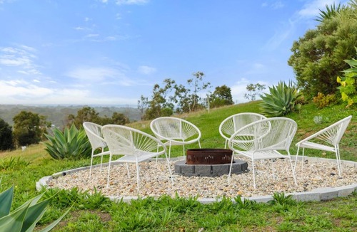 Lower Inman Valley House | Ridgeside Retreat I Inman Valley