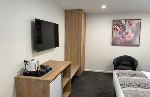 Risdon Hotel | Risdon Brook Hotel