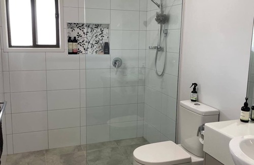 Axedale Bed & Breakfast | River Gardens Axedale Pet Friendly B&B Farm Stay - Self Contained Unit