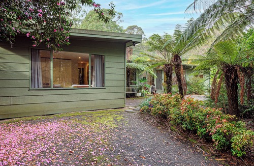 East Warburton House | River Lodge, Close to Warburton