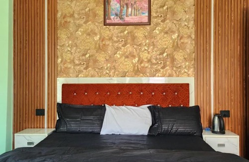 Kargil Hotel | River Side Royale