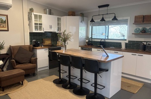 Bridgetown House | River Valley Retreat – Nature & Riverfront Stay