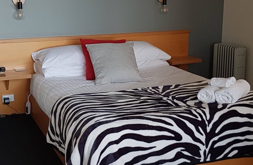 Grindelwald Hotel | River Vineyard Retreat
