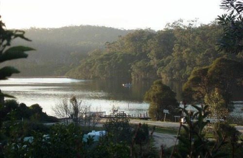 Gipsy Point Bed & Breakfast | Riverbed on the water