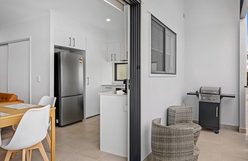 Murrumba Downs House | Riverside 3-Bed Home with Study Nook and BBQ