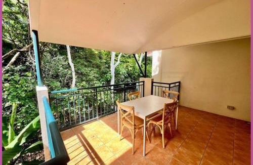 Douglas Apartment | Riverside Boulevard 13-151 close to HOSPITAL