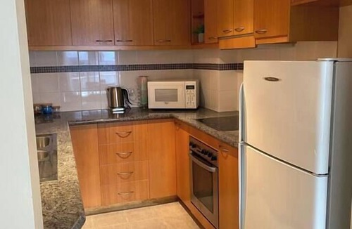 Perth Central Business District Apartment | Riverside City View Parking Netflix Wifi Wine FREE