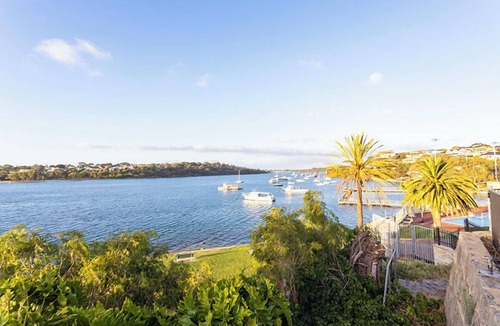 Bicton House | Riverside Luxury Residence - Executive Escapes