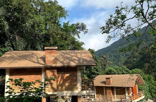 Sohra Hotel | Riverside Resort