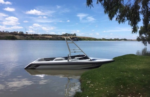 Murray Bridge Cabin | Riverview cabin Murray Bridge situated on Riverfront road Murray Bridge.