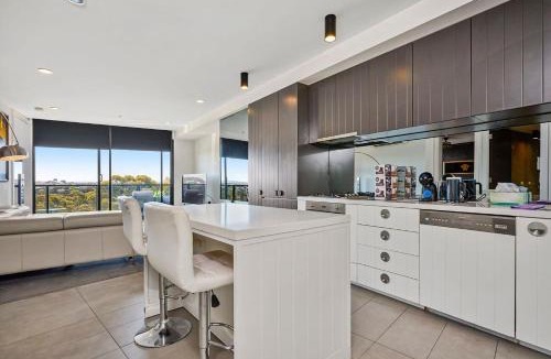 Maribyrnong Apartment | Riviera Edgewater Maribyrnong