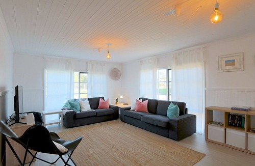 Waterhouse House | Robe Two Five . 1 Minute from Long Beach.