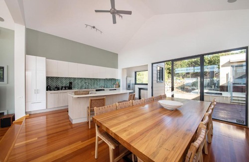 Mount Martha House | Rockleigh Bay - Gas Heated Spa and Solar Heated Pool