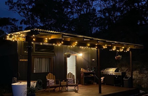 Bucketty RV Rental | Romantic Stargazing Dome +Hot Tub ‘Beyond Bubbles’