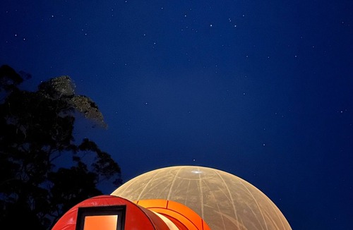 Bucketty RV Rental | Romantic Stargazing Dome +Hot Tub ‘Beyond Bubbles’