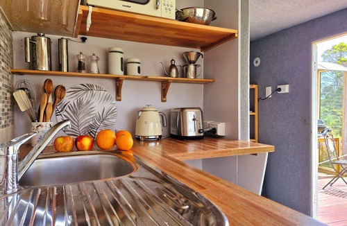 Bangor House | Romantic Stay by Historic Church on Wine Route