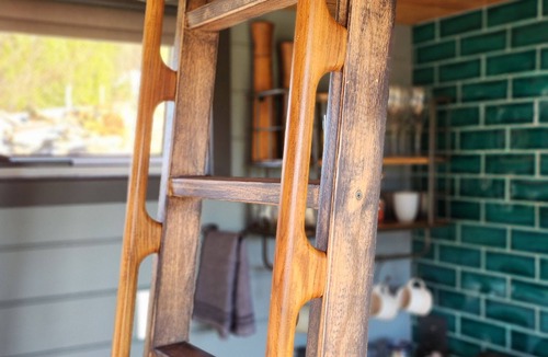 Huon Valley Cabin | Romantic Valley Cabin with Outdoor Bath