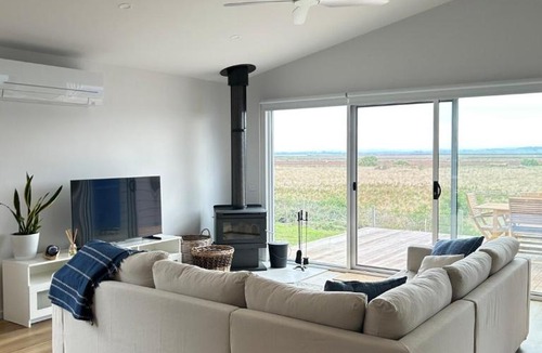 Venus Bay House | Roo Views - Linen, Wi-Fi, EV charger