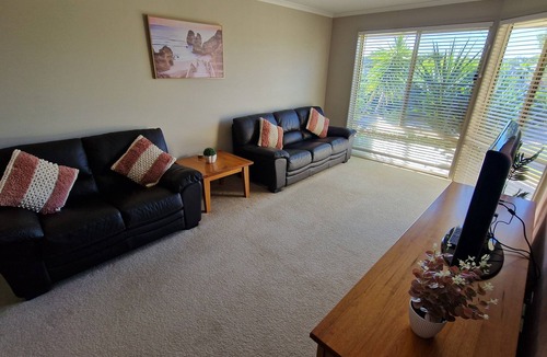 Urraween House | Room in shared house 4