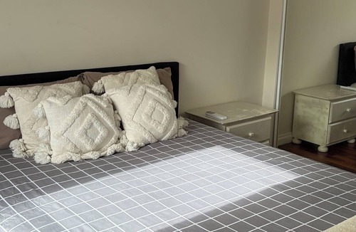 St. Albans House | Room-tranquil Holiday Retreat in Saint A
