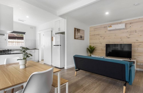 Capel Sound Apartment | Rosebud Beachfront Haven Coastal Bliss Five