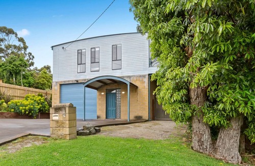 Rosebud House | ROSEBUD GROUP GETAWAY
