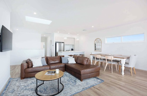 Hayborough House | Rosetta Rise, Bright Roomy Home with Ocean Views