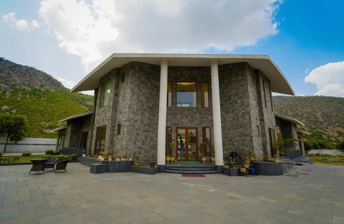 Alwar Bed & Breakfast | Rosewood Manor BNB