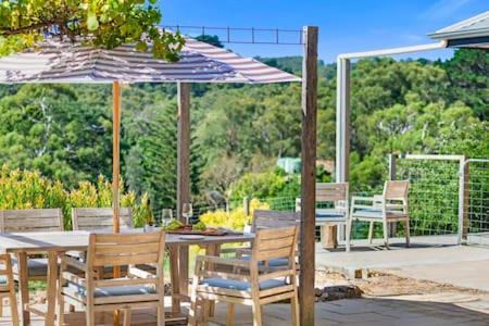 Crafers West House | Rossini's Cottage - Hills Escape