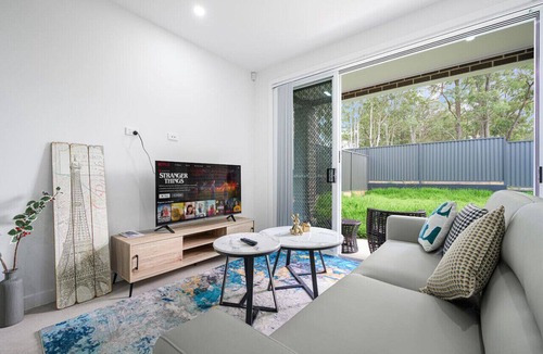 Rouse Hill House | Rousehill 5Br withnear Shopping Centre&Train