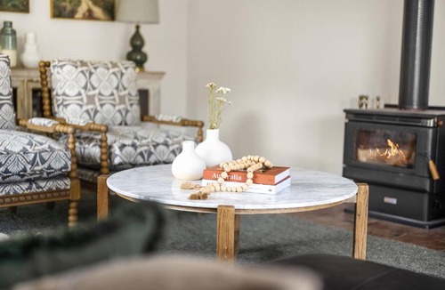 Far Meadow House | Roxy - By Berry Getaways