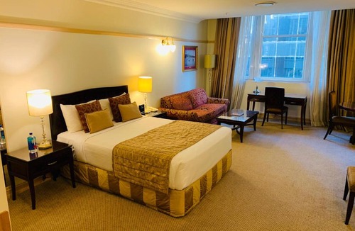 Brisbane Central Business District Hotel | Royal Albert Hotel