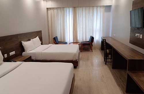 Tapovan Hotel | Royalistiq