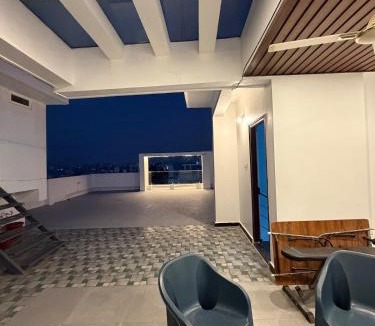 Kondapur Apartment | RS Rooftop