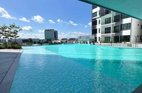 Kuching Apartment | Rumahõ - Upton By Elica